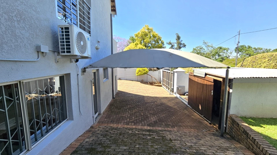 6 Bedroom Property for Sale in Schoemansville North West